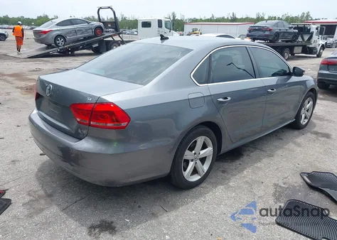 2013 Volkswagen Passat 2.5L Se из США, поврежденный, VIN 1VWBP7A36DC082985